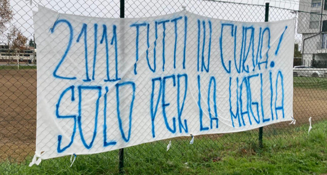 Pro Patria, nuovo striscione all’ex Maracanà: “Tutti in curva! Solo per la maglia” Pro Patria, nuovo striscione all’ex Maracanà: “Tutti in curva! Solo per la maglia”