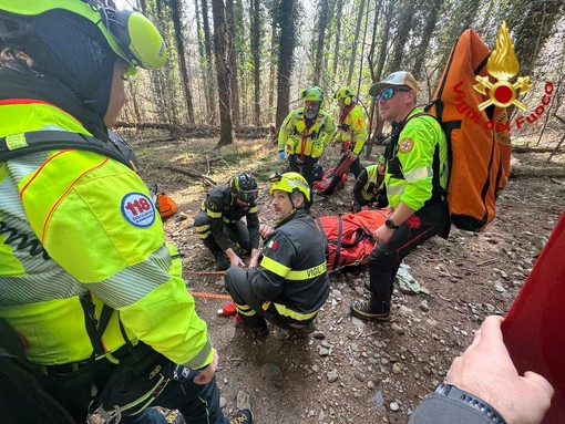 I soccorritori impegnati a Barasso