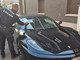 Guidava una Ferrari senza la patente, nei guai un automobilista svizzero: sequestro e maxi multa Guidava una Ferrari senza la patente, nei guai un automobilista svizzero: sequestro e maxi multa