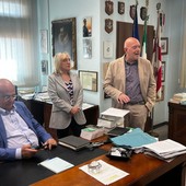 Il Procuratore della Repubblica di Varese Antonio Gustapane insieme alla dirigente Angela Marotta e al Responsabile dell'Ufficio del Casellario Giudiziario Lafranco Pellini Il Procuratore della Repubblica di Varese Antonio Gustapane insieme alla dirigente Angela Marotta e al Responsabile dell'Ufficio del Casellario Giudiziario Lafranco Pellini