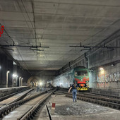 Treno Varese-Milano bloccato a Lancetti: evacuati 400 passeggeri Treno Varese-Milano bloccato a Lancetti: evacuati 400 passeggeri