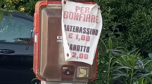 La foto scattata dai turisti varesini a Cogoleto, in Liguria