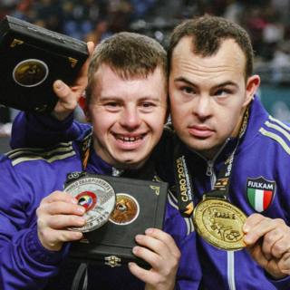 Allesina (a destra) e Buwalda. Foto dalla pagina Facebook "Fijlkam Federazione Italiana Judo Lotta Karate Arti Marziali"