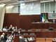 L’intervento al Pirellone dell’assessore Caruso. Sotto, con il relatore Invernici L’intervento al Pirellone dell’assessore Caruso. Sotto, con il relatore Invernici