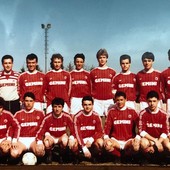Gli allievi del Varese Calcio 1986 targato Gemini allenati da Pietruzzu Anastasi: Sean Sogliano è il quinto accosciato da sinistra