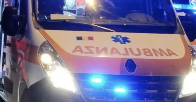 Solita notte tra alcol e aggressioni: ambulanze in azione in provincia