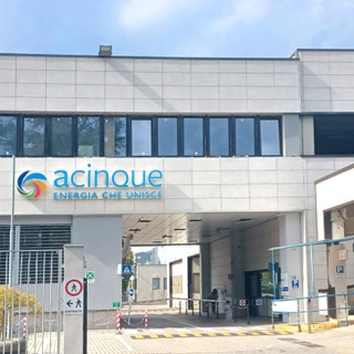 Acinque apre le porte degli impianti.  Alla scoperta della centrale del teleriscaldamento di Varese