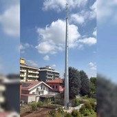 Marnate, antenna tra le case. I residenti: «Si può ancora trovare un’alternativa»
