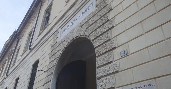 In neanche un mese rilasciate 1.393 carte d'identità elettroniche a Busto: «Ma aiutateci, ne mancano ancora oltre 6.300»