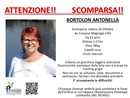La locandina diffusa da Penelope Lombardia con il consenso della famiglia della signora Antonella