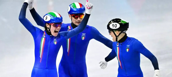 Milano-Cortina: Italia d’oro nello short track, Arianna Fontana nella leggenda