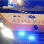 Un'altra notte di incidenti stradali: a Varese feriti due ragazzi, quindicenne in monopattino soccorso a Laveno
