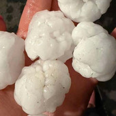 La grandine che ha colpito il Ticino e il Mendrisiotto nelle foto degli utenti dell'App MeteoSwiss proposte da MeteoSvizzera/2 La grandine che ha colpito il Ticino e il Mendrisiotto nelle foto degli utenti dell'App MeteoSwiss proposte da MeteoSvizzera/2
