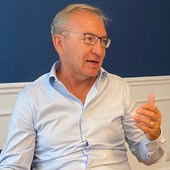 Andrea Pellicini durante l'intervista nel suo studio di Varese al Broletto Andrea Pellicini durante l'intervista nel suo studio di Varese al Broletto