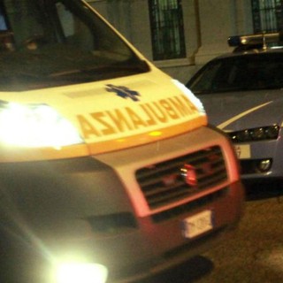 Incidente in largo Flaiano all'ingresso di Varese: coinvolti tre giovani. Nella sera di Natale tragico investimento a Cerro: morto un ciclista