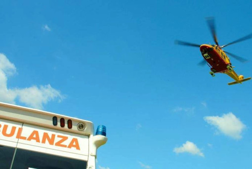 Un lunedì nero sulle strade del Varesotto: due vittime a Oggiona e Luino, gravissimo un motociclista dopo uno scontro a Cadegliano Viconago