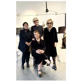 Stefania Pellegatta, Maria Seemann ed Emanuela Martignon alla mostra con Trixi Bulla (a destra)
