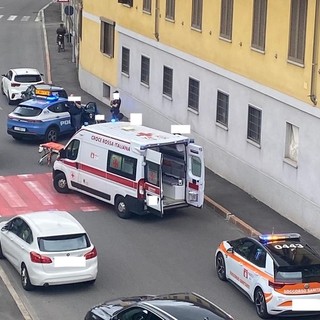 Investita sulle strisce in piazza Manzoni, paura per una novantunenne