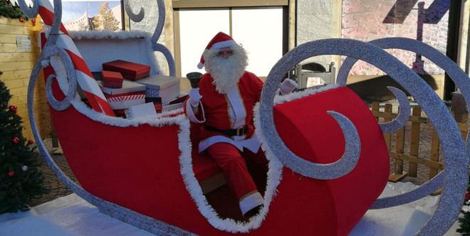 GLI APPUNTAMENTI. Weekend di festa con Babbo Natale tra concerti, mercatini e benessere