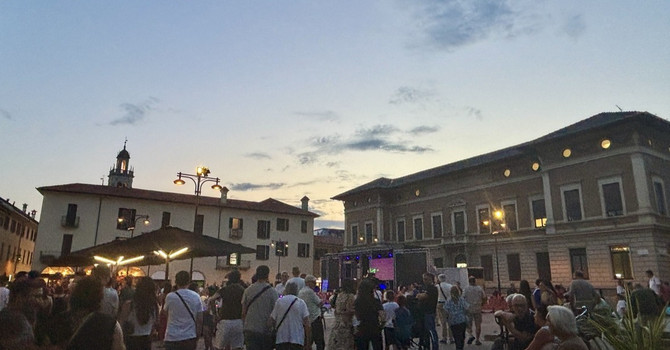 Piazza San Giovanni durante la Notte bianca lo scorso mese Piazza San Giovanni durante la Notte bianca lo scorso mese