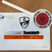 Lite nel centro di Busto, due denunce e sequestrato coltello Lite nel centro di Busto, due denunce e sequestrato coltello