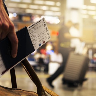 Mostrare la carta d'identità al gate d'imbarco? Non è più obbligatorio