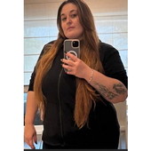 Una ciocca lunga 70 centimetri per cambiare una vita: il gesto di Beatrice Colombo che dà forza alla solidarietà nata a Busto Arsizio per i ragazzi di Crans-Montana