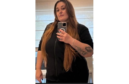 Una ciocca lunga 70 centimetri per cambiare una vita: il gesto di Beatrice Colombo che dà forza alla solidarietà nata a Busto Arsizio per i ragazzi di Crans-Montana