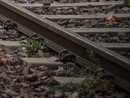 Investito dal treno lungo la Saronno-Milano, muore ragazzo di 19 anni Investito dal treno lungo la Saronno-Milano, muore ragazzo di 19 anni
