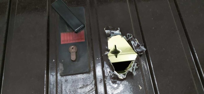 Uno dei box forzati in via Quintino Sella