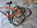 Le due bici coinvolte nell'incidente