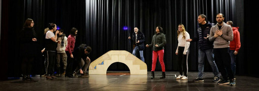 Non c’è cioccolato così: la Compagnia Teatrale dell’Oratorio di Sacconago torna sul palco con un nuovo spettacolo Non c’è cioccolato così: la Compagnia Teatrale dell’Oratorio di Sacconago torna sul palco con un nuovo spettacolo