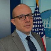 Morto a New York Daniele Compatangelo. Aveva raccolto le dichiarazioni di Trump su Meloni dopo il G7 Morto a New York Daniele Compatangelo. Aveva raccolto le dichiarazioni di Trump su Meloni dopo il G7
