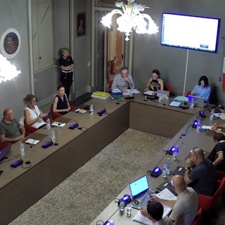 In consiglio a Gorla Minore non passa la modifica allo statuto comunale della maggioranza