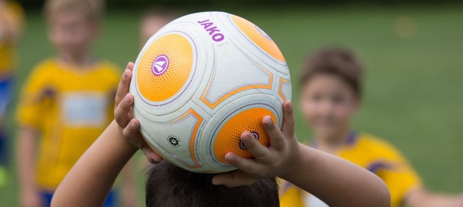 La lezione di calcio data dai piccoli La lezione di calcio data dai piccoli