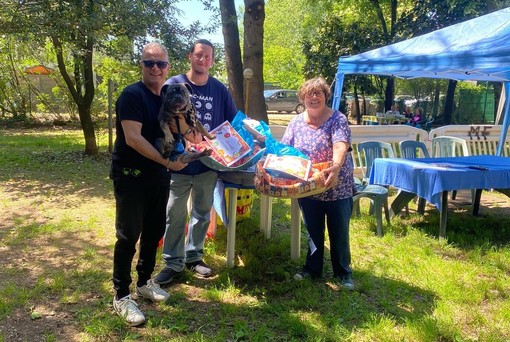 Festa e sfilata per gli amici a quattro zampe del canile di Busto