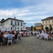 Le cene in piazza a Busto servono il bis Le cene in piazza a Busto servono il bis