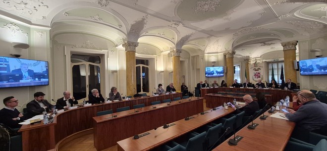 Consiglio provinciale: oltre 3 milioni per l'edilizia scolastica e nuovi investimenti per sicurezza e territorio