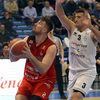Legnano cade a Capo d’Orlando: playoff rimandati all’ultima giornata