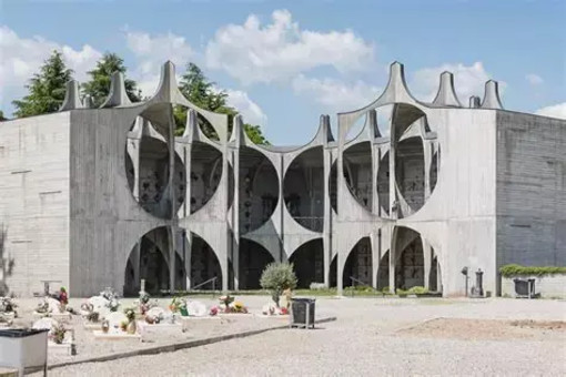 «Ammaestrare un lupo? Fatto»: San Francesco sfida i bustocchi al Cimitero Monumentale