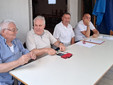 Da sinistra: Giordano Nicola, presidente onorario, Gianmaria Zeroli, vice-presidente, Lelio Gallazzi, presidente, e Giovanni Canestrale, allenatore Da sinistra: Giordano Nicola, presidente onorario, Gianmaria Zeroli, vice-presidente, Lelio Gallazzi, presidente, e Giovanni Canestrale, allenatore