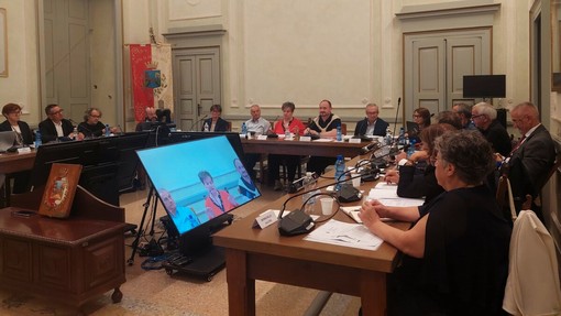 Dalla prossima seduta il consiglio comunale di Castellanza sarà in streaming Dalla prossima seduta il consiglio comunale di Castellanza sarà in streaming