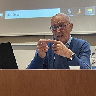 VIDEO. Università cittadina: Busto Arsizio, cuore operaio e culla della scelta repubblicana con la lezione di Claudio Mezzanzanica