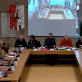 A Marnate un consiglio senz’audio e senza minoranza