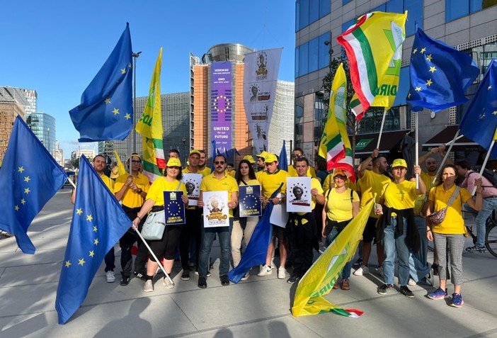 Coldiretti, giovani agricoltori dalla Lombardia in piazza a Bruxelles: «Protesta contro tecnocrazia Von Der Leyen»
