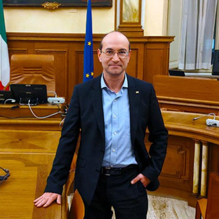 Eni in Commissione X, Ferrara (M5S): «A Descalzi ho chiesto se l'idrogeno rinnovabile sarà davvero parte del mix energetico del futuro»
