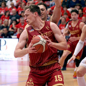 Arsenije Stepanovic con la maglia celebrativa dei 60 anni della società (foto legnanobasket) Arsenije Stepanovic con la maglia celebrativa dei 60 anni della società (foto legnanobasket)