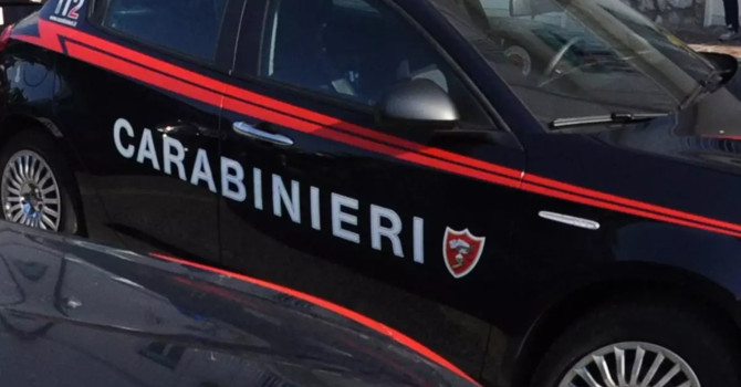Uomo trovato morto in un parcheggio di Castellanza. Possibile omicidio