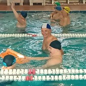 La foto di Pier con i ragazzi, condivisa dalle Cuffie Colorate La foto di Pier con i ragazzi, condivisa dalle Cuffie Colorate