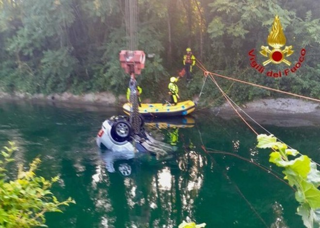 Ragazzi morti nel canale Villoresi, la richiesta del pm: «Il ragazzo alla guida deve restare in carcere»